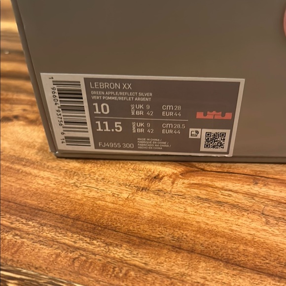 Nike LeBron XX 20’s Green apple, Men’s 10 - Picture 4 of 8